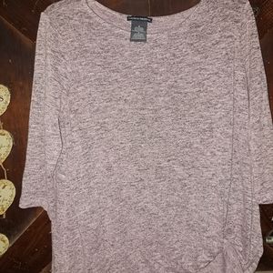 🙂3/15Chelsea and Theodore womens shirt size medium 🌸